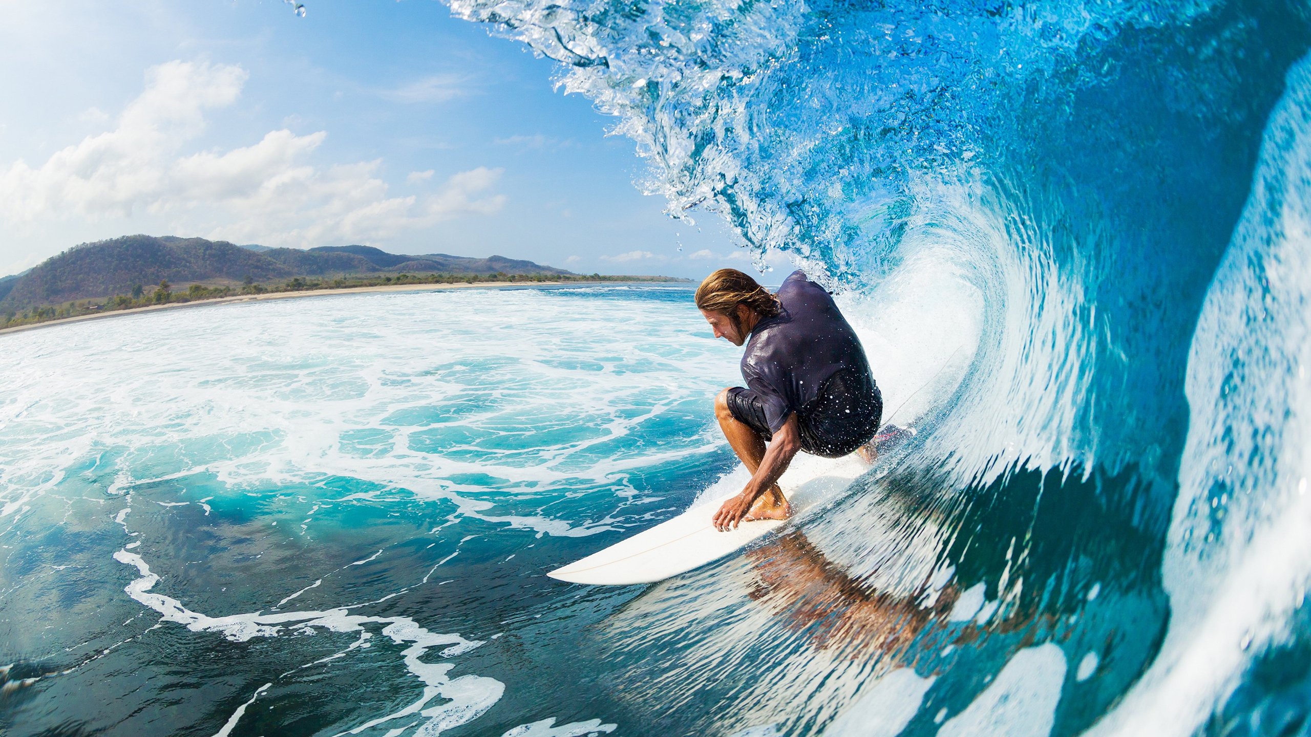 F1街道赛之夜，马克西的绝对统治与城市血脉的轰鸣