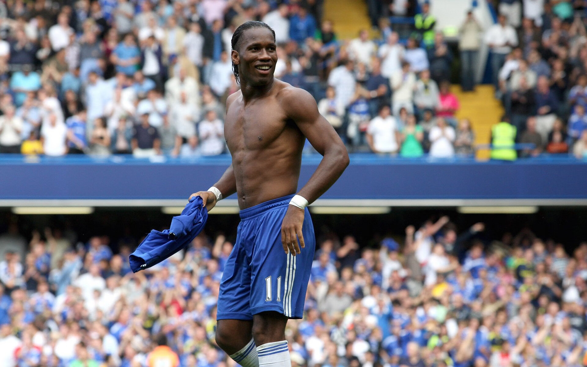 F1年度争冠之夜，巴斯托尼让比赛提前失去悬念